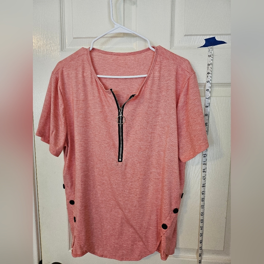 Women's Pink Zipper Top